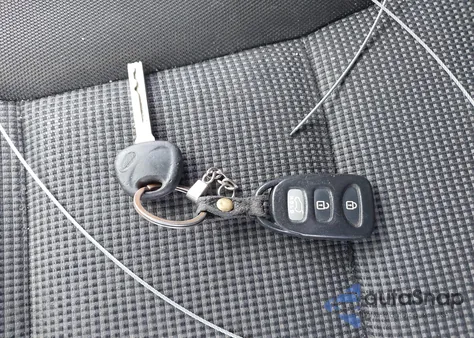 2013 Hyundai Elantra Gt from USA, damaged, VIN KMHD35LE1DU083476